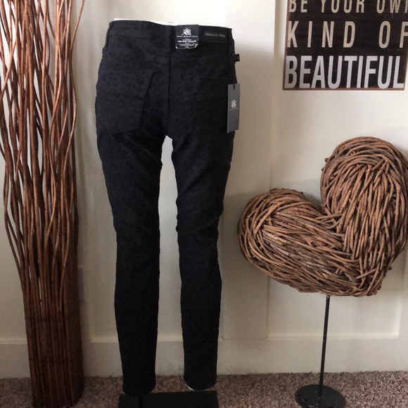 LAST PR! Rock&Republic Get Flocked Kashmiere Jeans - Picture 4 of 7